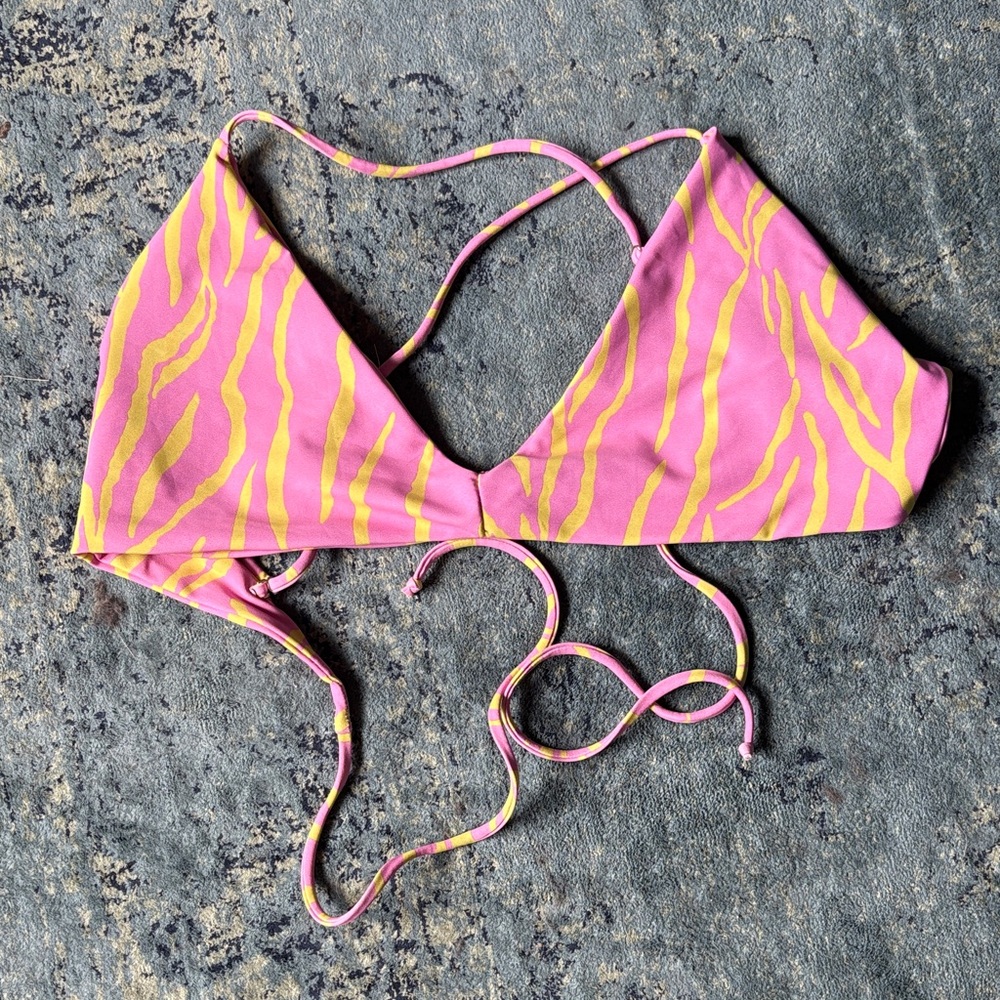 Skatie Betsy Bikini Top in Cabo (XL)